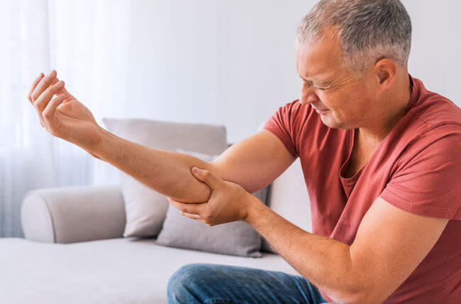 Arm Pain can be treated through Sports Therapy